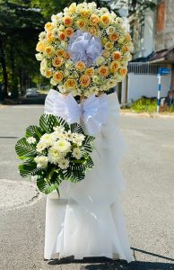 Một số phụ kiện làm vòng hoa đám tang